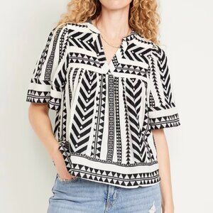 New Old Navy Textured Top Size Medium